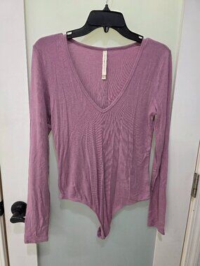 Babaton The Group Women’s Purple Long Sleeve Bodysuit – Size M – V-Neck Stretch